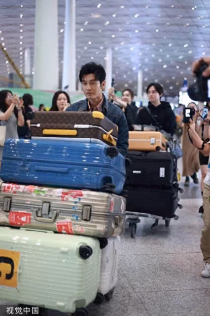 再出發!黃曉明、虞書欣、姜妍等赴法國錄製《中餐廳》