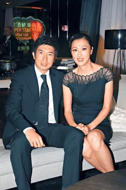 TVB小花被爆與港姐前夫秘戀,多次出入男方豪宅,男方正打離婚官司