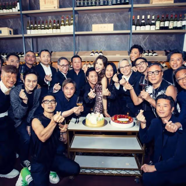 香港名模大搞生日派對！眾藝人出席星光熠熠！妹妹周勵淇現身
