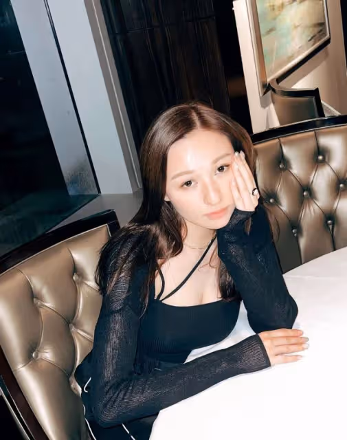 29歲TVB女星身材火辣,被爆戀上前港姐60歲前夫!男主大讚女方純品