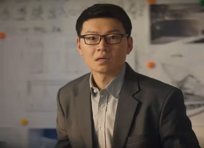 玫瑰的故事:直到女兒嫁給周士輝之子,方協文還不知,自己有多慘