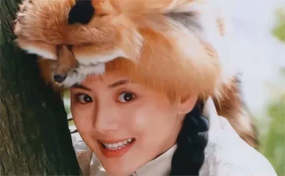 她為愛退圈做家庭婦女,卻難逃七年之癢離婚,45歲為兒子仍單身