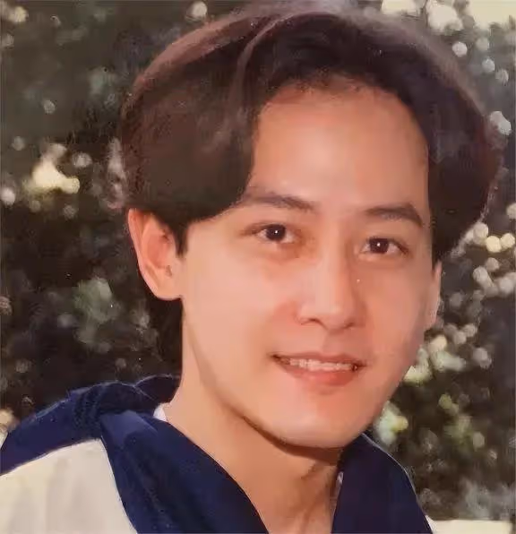 她為愛退圈做家庭婦女,卻難逃七年之癢離婚,45歲為兒子仍單身