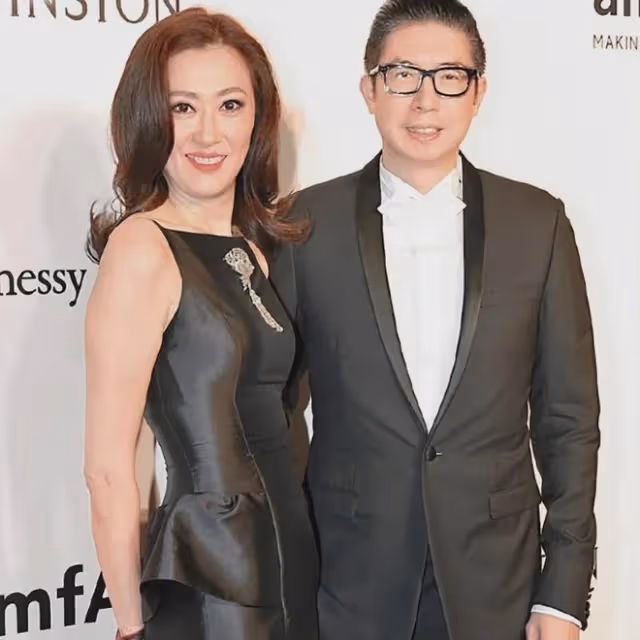 29歲港姐被曝與60歲富豪相戀,男方曾遭前妻控訴虐待