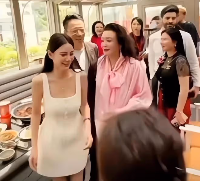 台媒稱汪小菲要感謝具俊曄,是他把汪小菲從水深火熱之中解救出來