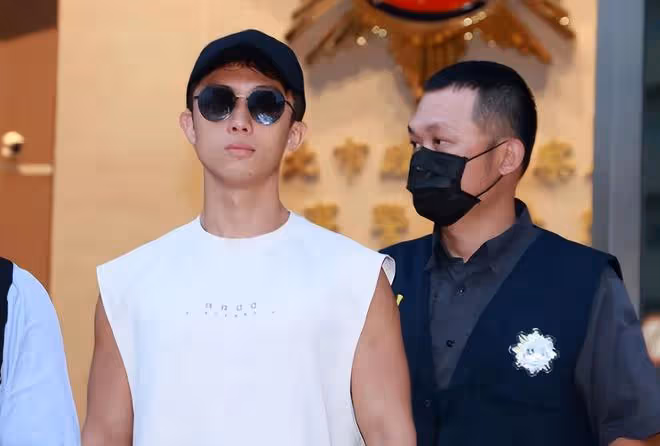 孫安佐交30萬被釋放,孫鵬撒錢救兒,狄鶯嘲笑兒子需要保護