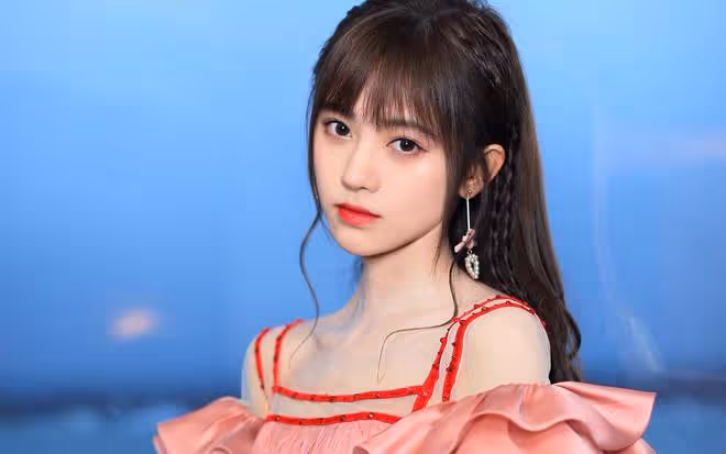 娛樂連連看:劉詩詩、肖戰、陳喬恩、鞠婧禕、Lisa、宋祖兒