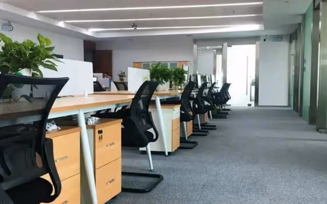 回顧:28歲女孩欠了40萬,母親得知後拿出領養證稱你不是我親生的