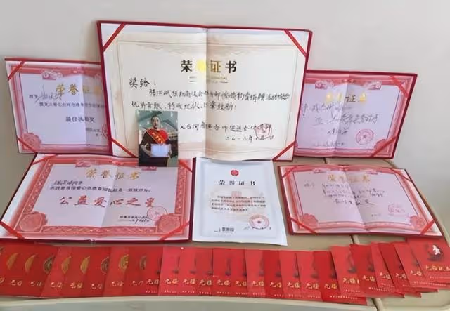 回顧:17歲美女學霸遇車禍成植物人,父母床前苦守2年奇蹟初現
