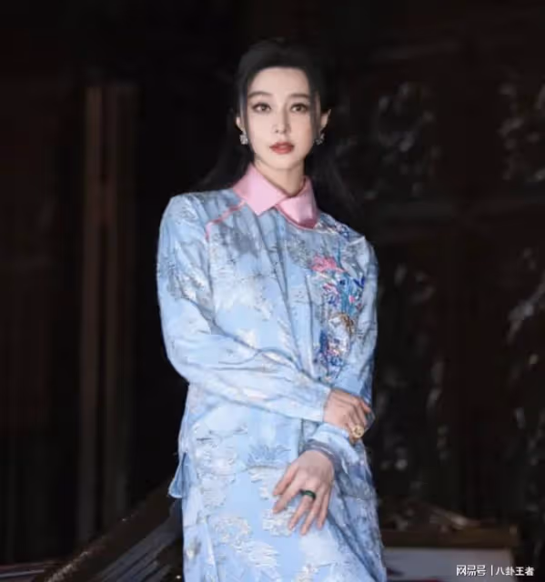 范冰冰又給國人長臉了!一襲中式刺繡裙,讓世界見證東方之雅韻