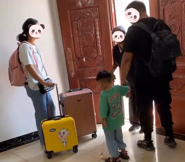遠嫁女子遭遇背叛，被丈夫趕出家門，爺爺拄著拐攔在門口想挽留