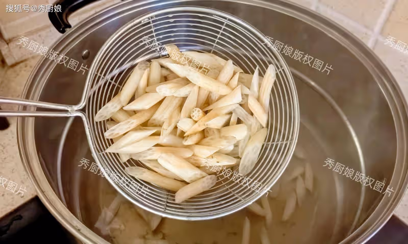 6月這菜抓緊吃,全身是寶,鮮嫩營養高,隨手一拌,好吃不上火!