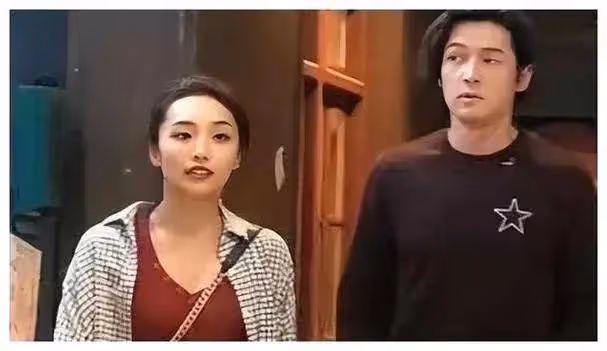 胡歌老婆客串《繁花》引熱議，長相慘遭網友吐槽，她是如何拿下頂級男明星的？