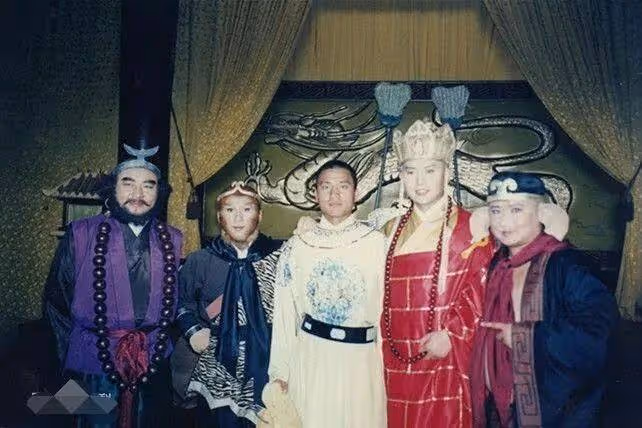 被罵了24年的「鬼畜版」西遊記，女主個個驚為天人 ，現在卻成為質量神劇