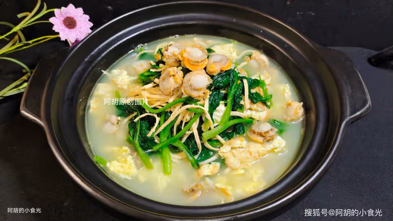 夏天這菜使勁吃,全身是寶!一燙一煮就一碗,清腸大好處、滿口盡鮮嫩