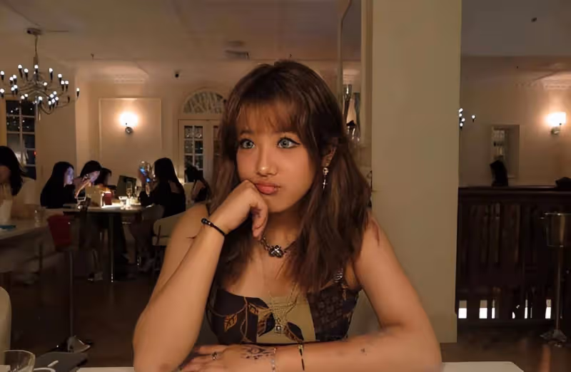 賈靜雯為19歲梧桐妹慶生！分享母女親吻合照超有愛