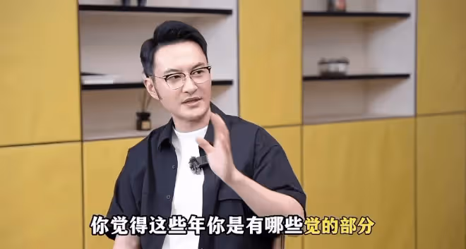 看汪小菲最新採訪，句句不提大S，卻句句在回應大S，字裡行間透著心酸