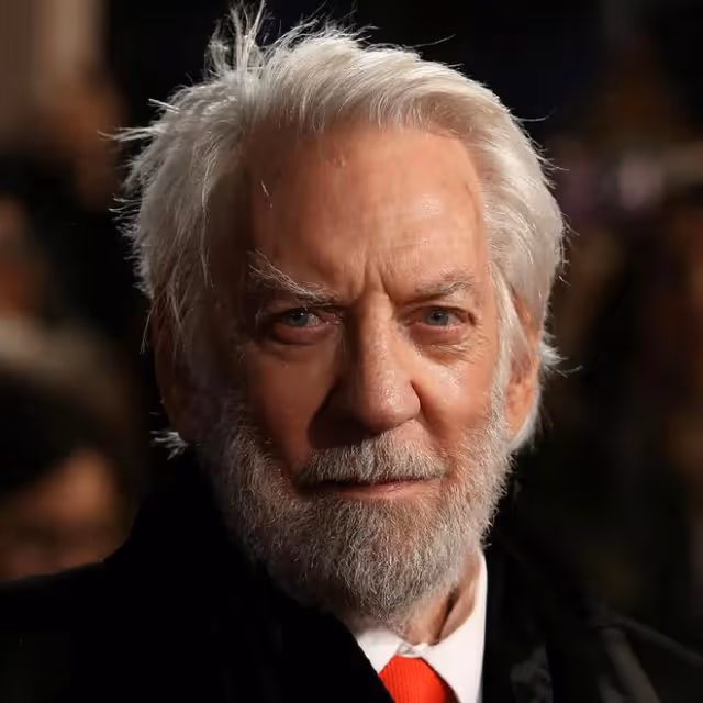 著名影星唐納德薩瑟蘭因病離世,享年88歲,最後露面照公開