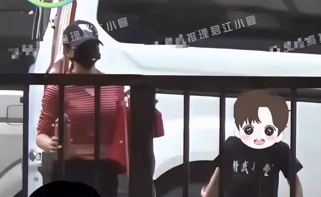 沒離婚!陳妍希最新露面,無名指仍戴婚戒,甜笑狀態好