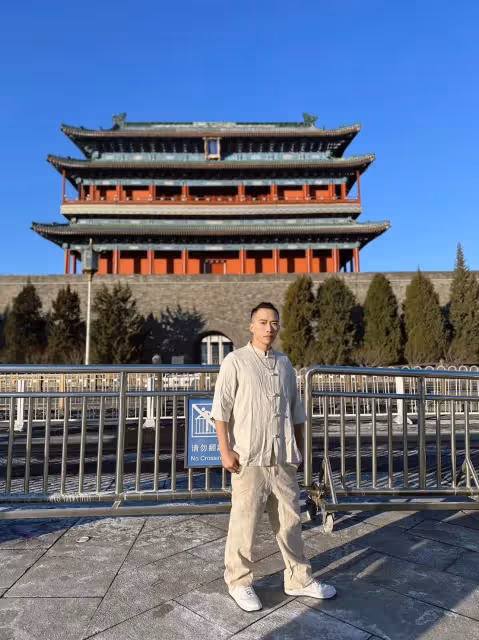 珠寶商歌手玩音樂燒光2500萬　收支不成正比！版稅只有4千元