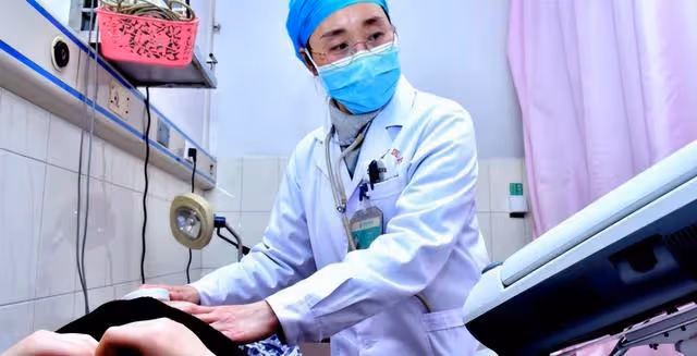 回顧:我國5胞胎父親勞累過世,母親直言後悔,如今他們怎麼樣了