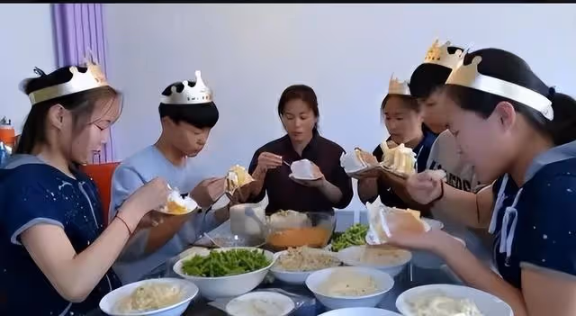 回顧：我國5胞胎父親勞累過世，母親直言後悔，如今他們怎麼樣了