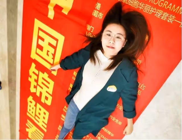 回顧:被馬雲砸中的錦鯉女孩,支付寶中獎1個億,後來怎麼樣了?