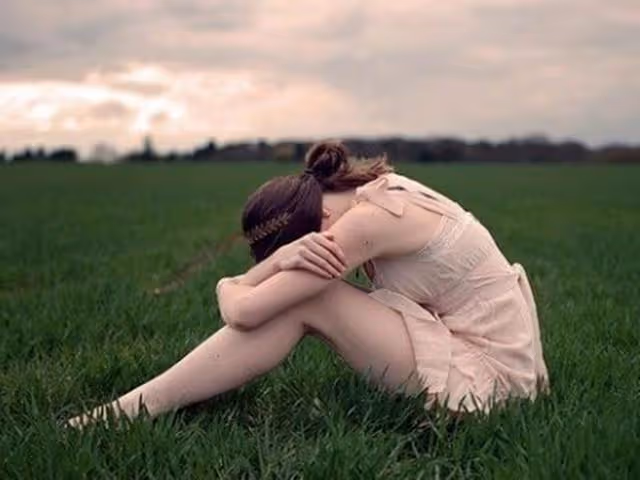 回顧:烏克蘭美女嫁中國小哥,產3子後丈夫病逝她的做法讓人佩服