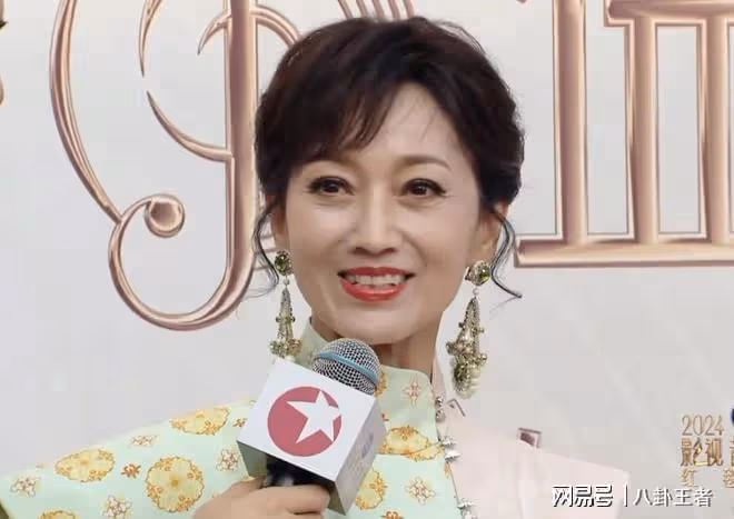 70歲趙雅芝和61歲葉童走紅毯!醫美臉和自然臉的區別就出來了