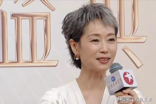 70歲趙雅芝和61歲葉童走紅毯!醫美臉和自然臉的區別就出來了