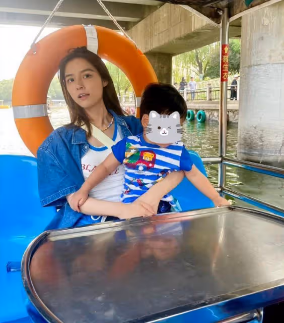 甦醒小11歲妻生倆兒後仍不封肚,廖語辰曬嬰兒車親口承認追生三胎
