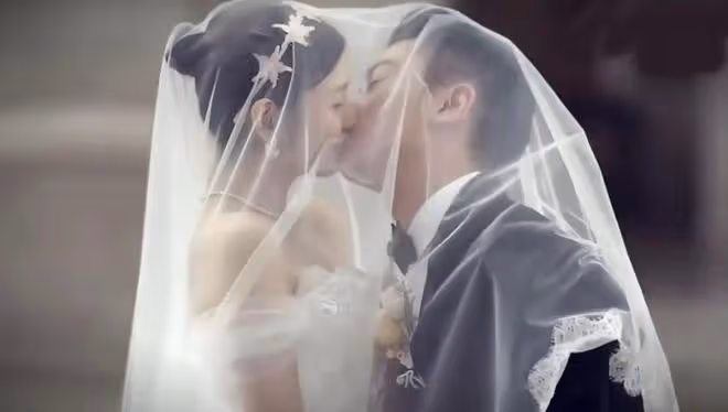 陳妍希被傳婚變後首發文,官宣新劇開機,與小19歲周柯宇演情侶