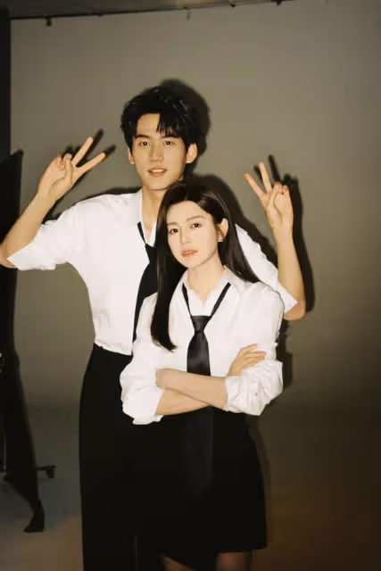 陳妍希新劇《狙擊蝴蝶》,與小19歲周柯宇合作,兩位體型差絕了