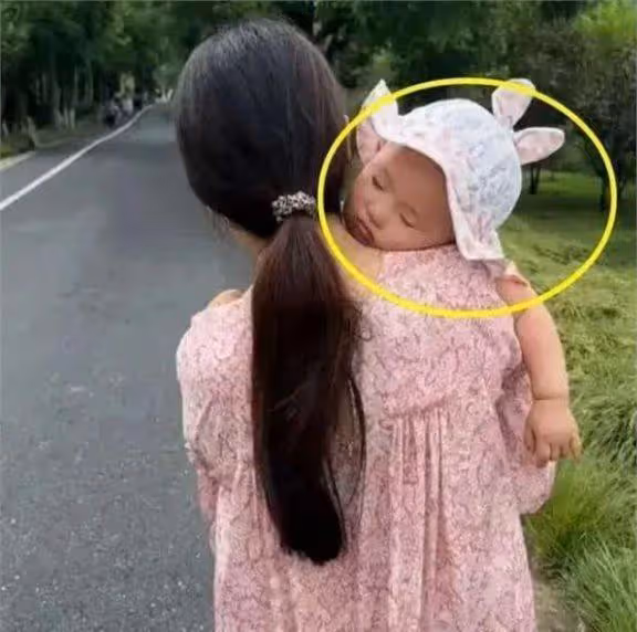 王健林孫女「小閃閃」1歲了?王健林笑而不語,王思聰默認了