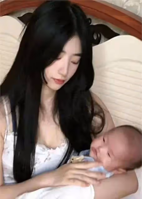 王健林孫女「小閃閃」1歲了？王健林笑而不語，王思聰默認了