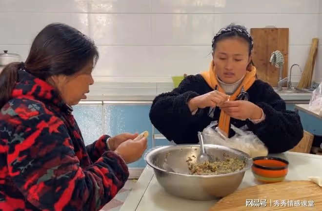 出35萬買房,房本上卻是婆婆的名字,我怒了:要麼退錢要麼加名