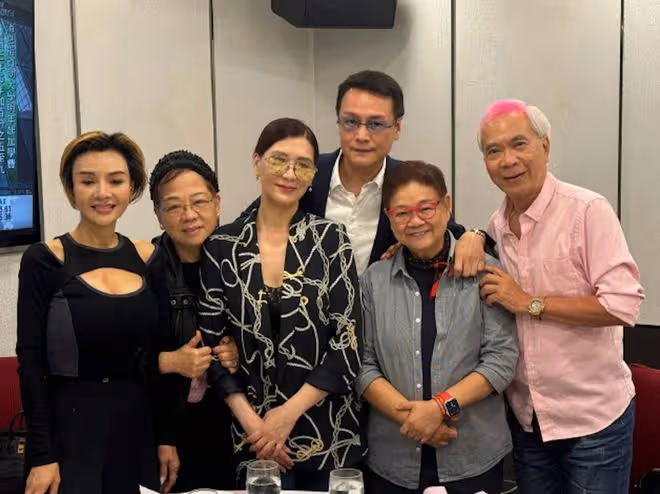 TVB男星早上見證未婚妻入獄!晚上笑容滿面,出席波霸女星飯局