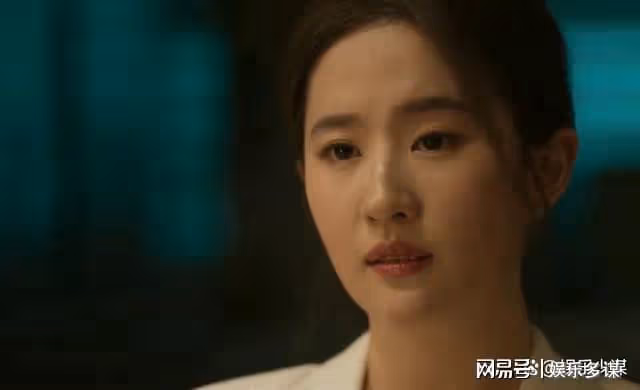 結局玫瑰辦單人婚禮,歷任男友搶著送彩禮,場面炸裂