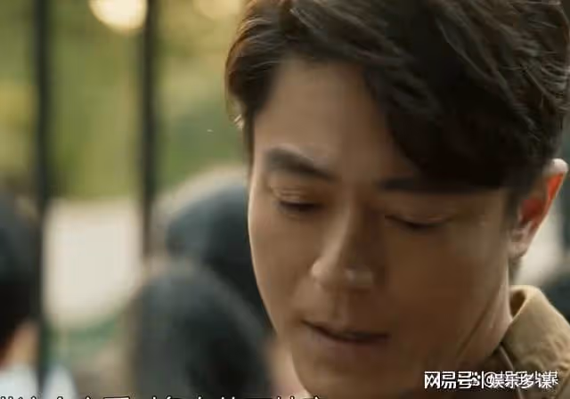 結局玫瑰辦單人婚禮,歷任男友搶著送彩禮,場面炸裂