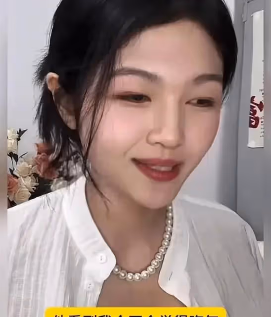 大S模仿者中S現身麻六記開業現場,被張蘭驅趕,回應稱當時很無助