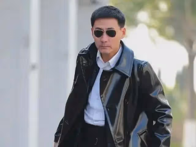 演員李婷,患病9年去世,離婚前夫帶女兒再婚,弟弟做法令人心寒