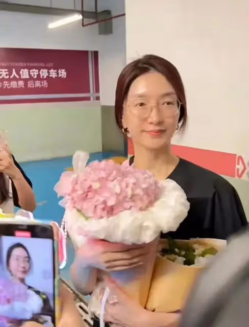 明星素顏成「照妖鏡」:張予曦變「無眉大俠」,朱丹太黑了
