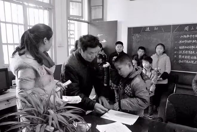 回顧:北大博士後消失20年,母親病重不願回家,親哥哥稱這怪父母