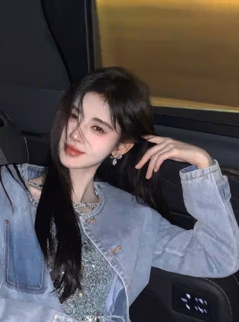 鞠婧禕三款造型，穿出了爺叔對時尚的洞察：服裝是來襯託人的