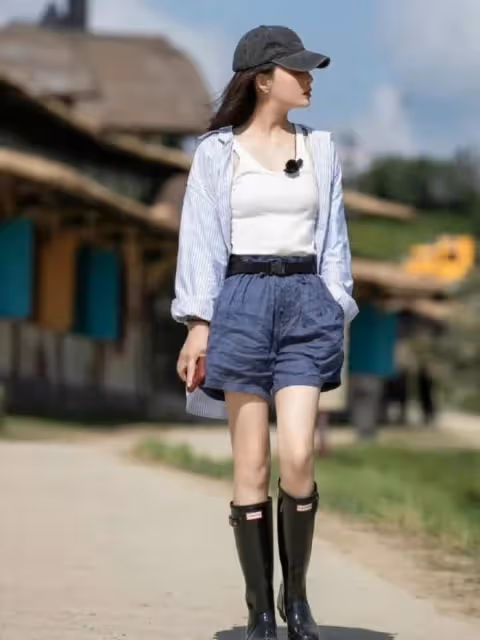 44歲殷桃帶火了一種新時尚：「上身去買菜，下身去上班」，好洋氣