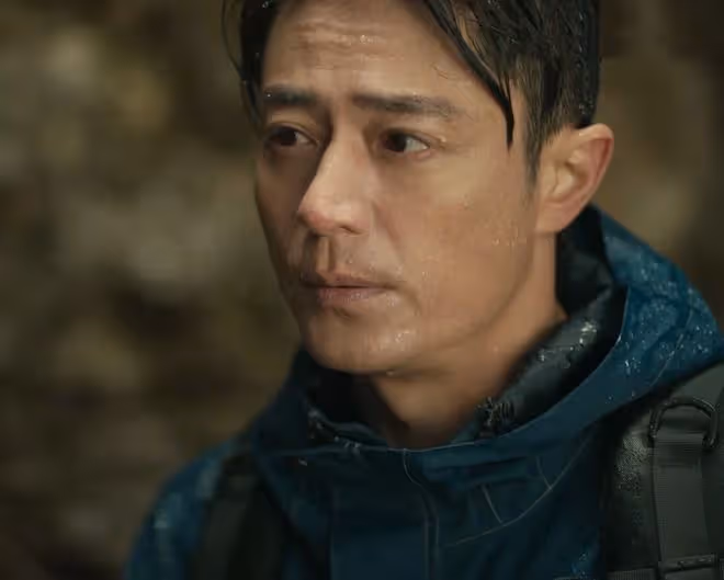 《玫瑰的故事》直到蘇更生的繼父入獄 ,才發現,黃振華「出軌」