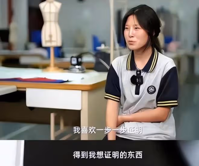 阿里巴巴發文評價姜萍，初中數學就很突出，斷崖式領先其他科目