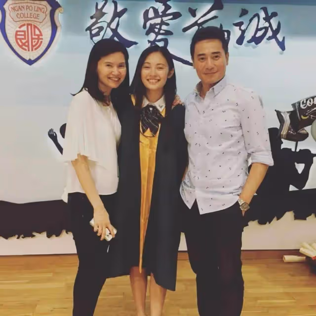 TVB老戲骨可駕馭多種角色,妻子曾是大馬當紅花旦,女兒被贊像朱千雪