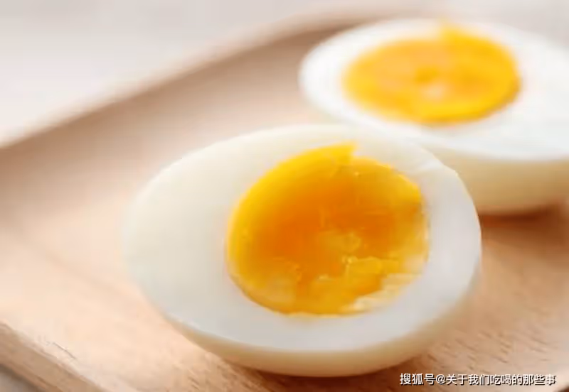 雞蛋煮幾分鐘最好吃？牢記這個時間點，煮好後雞蛋超嫩，殼好剝