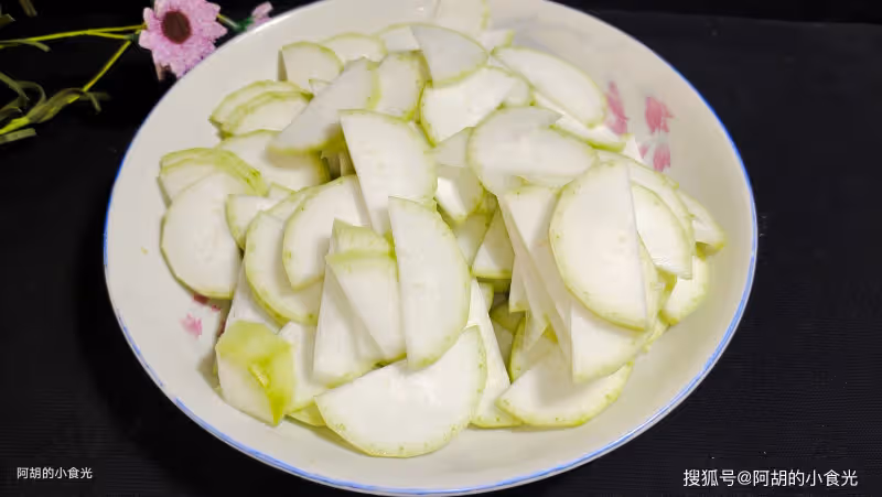 雞湯、骨湯不如這湯!花錢不多特鮮爽,天熱經常端上桌,激活好胃口、鮮嫩十足